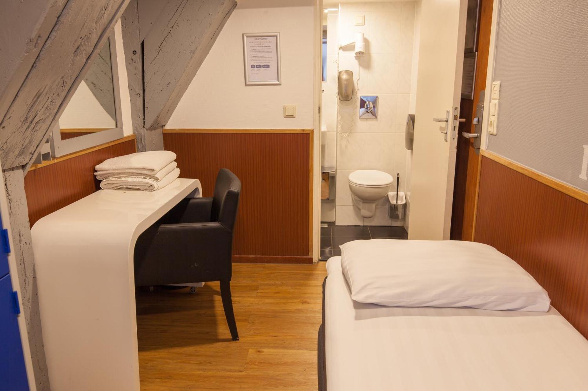 Dreibettzimmer